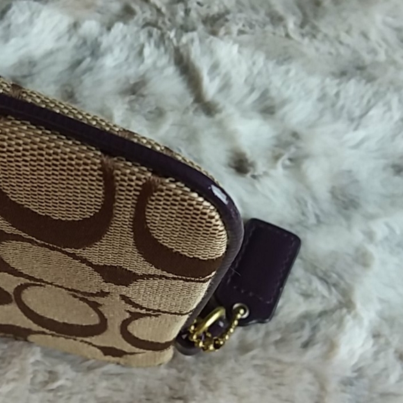 Coach Signature Stripe fabric wristlet,  EUC - Picture 7 of 10